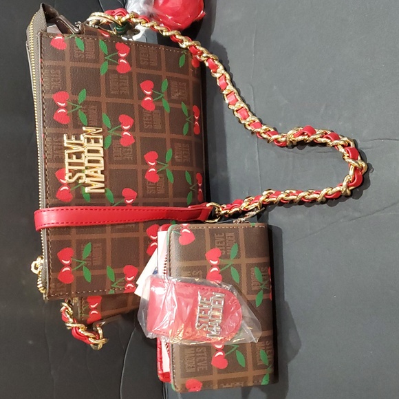 Steve Madden brown plaid checkered look and cherry print bglory red snap wallet - Picture 10 of 12